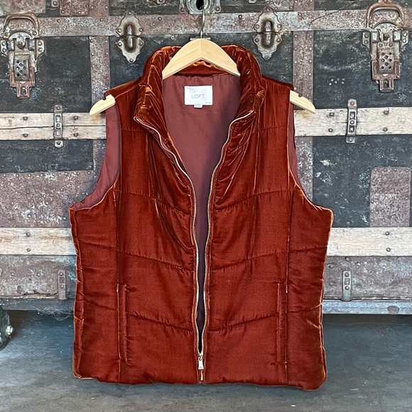 Velvet Quilt Vest - Size Petite M - Picture 4 of 12